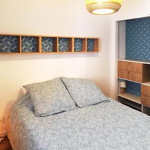 De Charme Centre Apartment