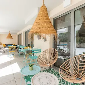 Appart’city Confort – Côté Port Aparthotel