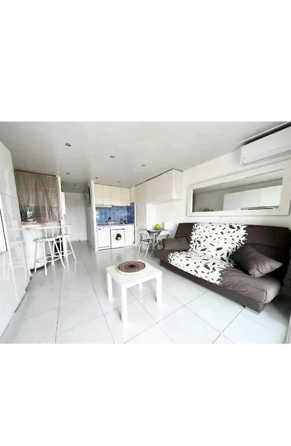 Appartement La Ciotat la baies des anges ,très jolie studio France