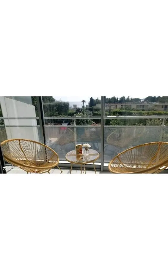 Appartement La Ciotat la baies des anges ,très jolie studio 0*,  France